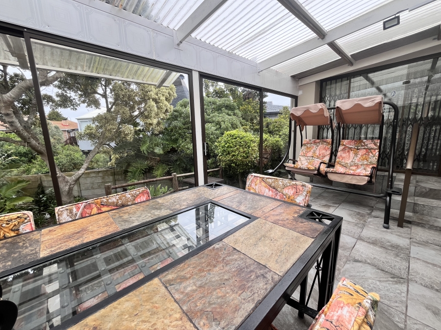4 Bedroom Property for Sale in Dana Bay Western Cape